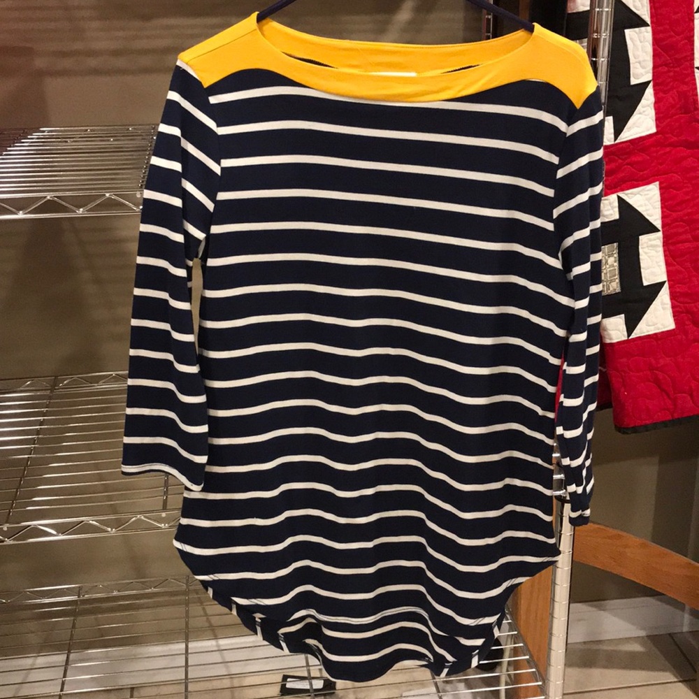 Navy top
